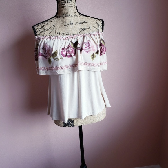 Infinity Raine Tops - NEW Embroidered Off shoulder top